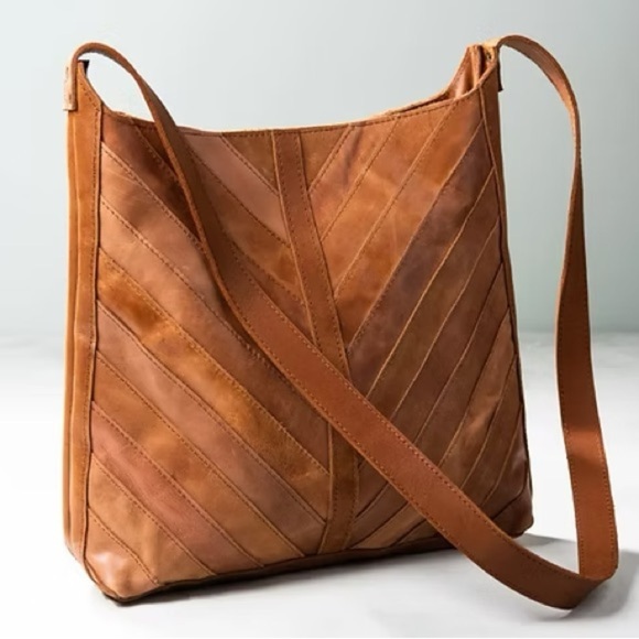 Raven + Lily Handbags - Raven + Lily Brown Leather Chevron Shoulder Bag